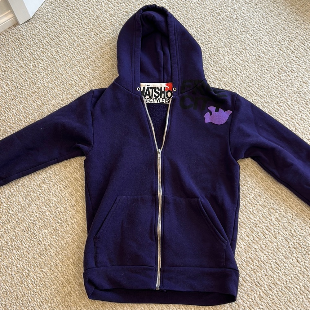 Free city zip up hoodie